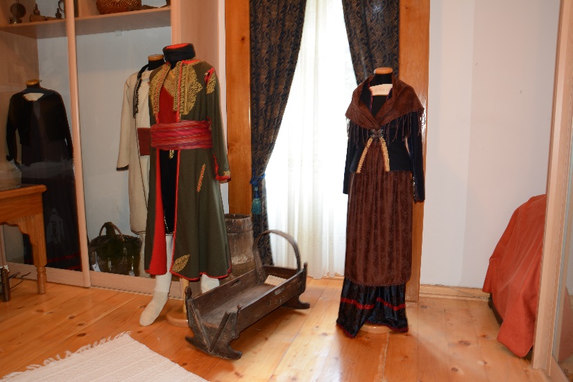 tradicionalne nosnje u spomen domu rezevici